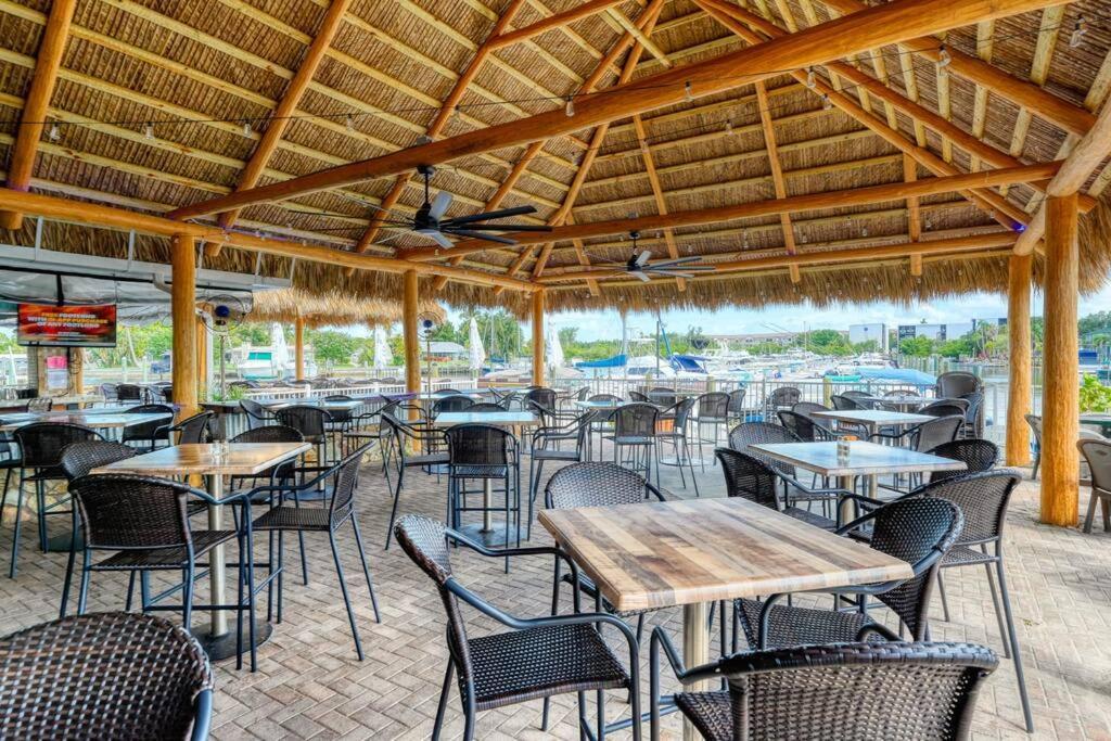 דירות סרסוטה Waterfront, Pool, Tiki Bar & Grill, Gym, Location! מראה חיצוני תמונה
