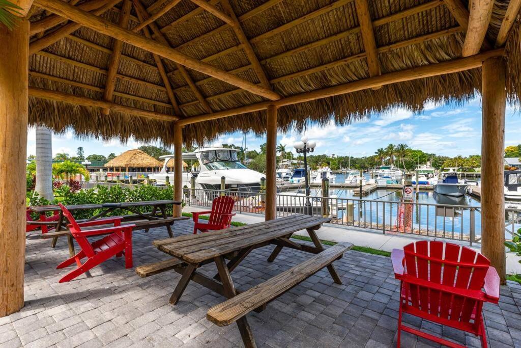 דירות סרסוטה Waterfront, Pool, Tiki Bar & Grill, Gym, Location! מראה חיצוני תמונה